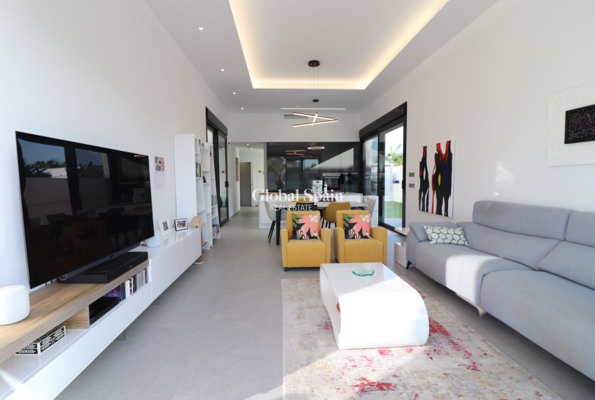Revente - VILLA -
Formentera del Segura - Fincas de La Vega