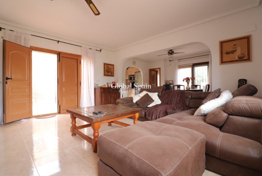 Revente - VILLA -
Formentera del Segura - Fincas de La Vega