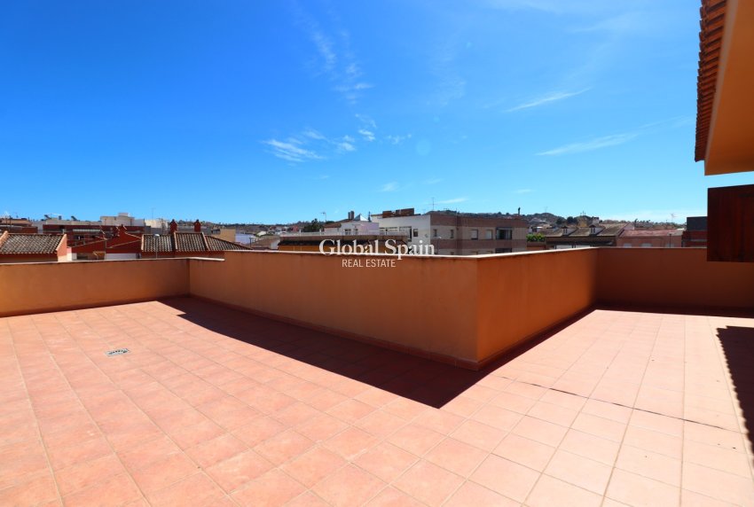 Revente - VILLA -
FORMENTERA DEL SEGURA - Formentera - Village