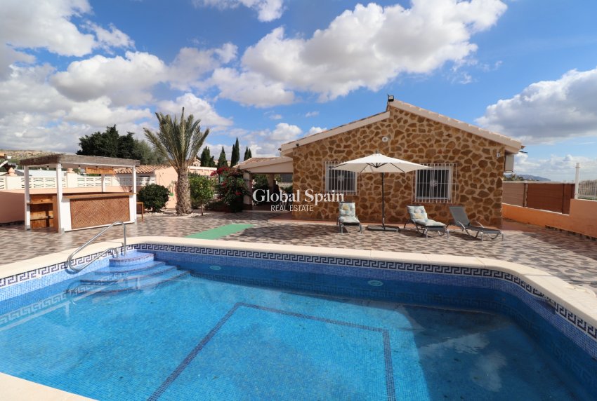 Revente - VILLA -
FORTUNA - Inland