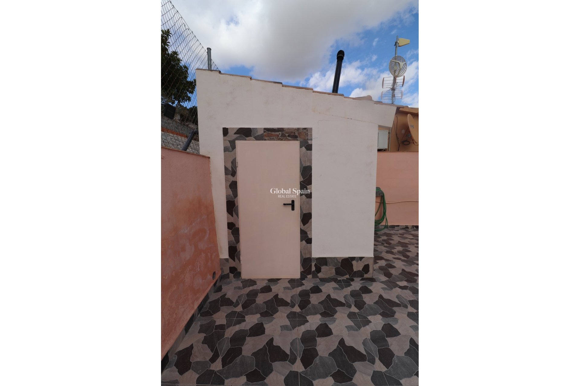 Revente - VILLA -
FORTUNA - Inland