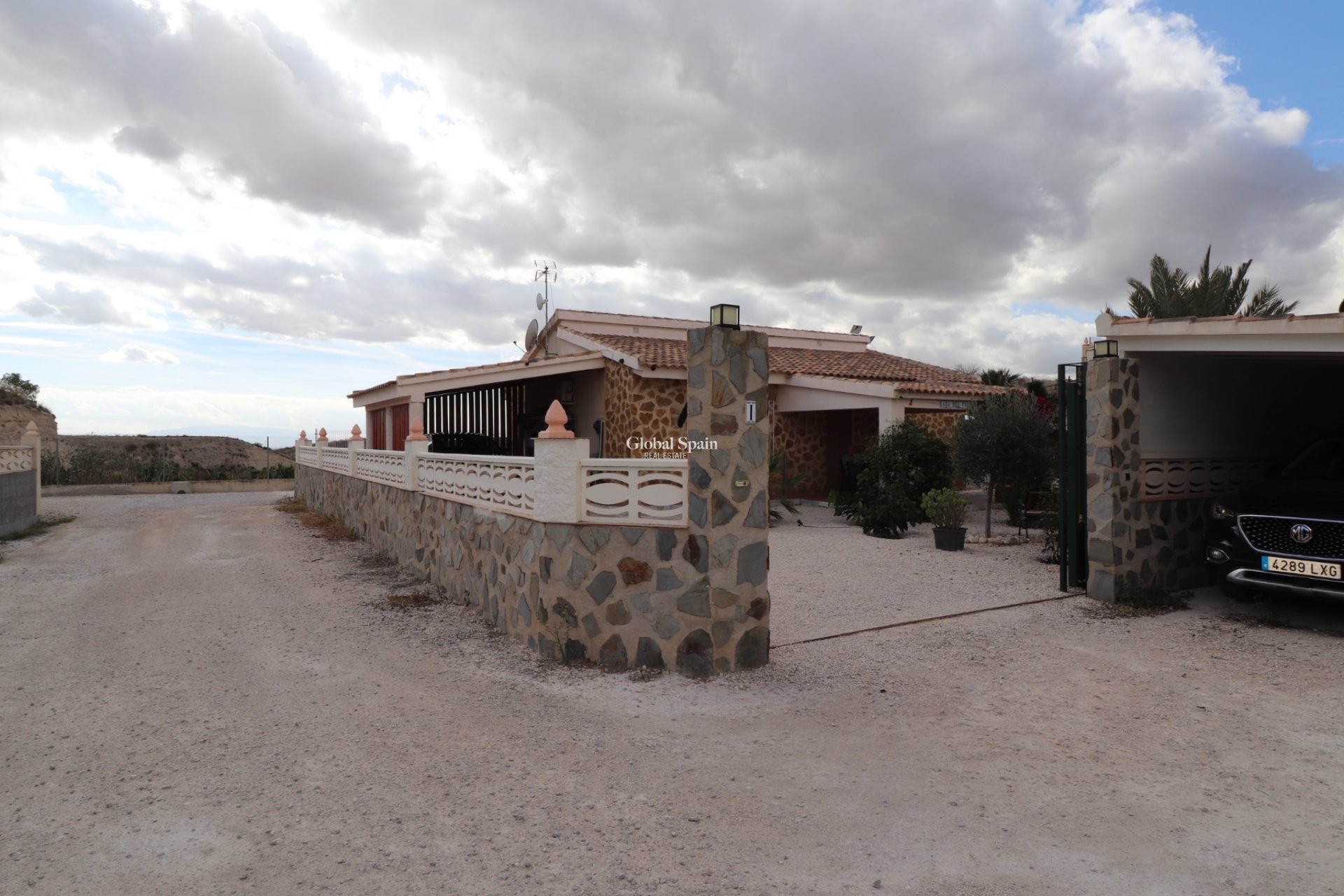 Revente - VILLA -
FORTUNA - Inland