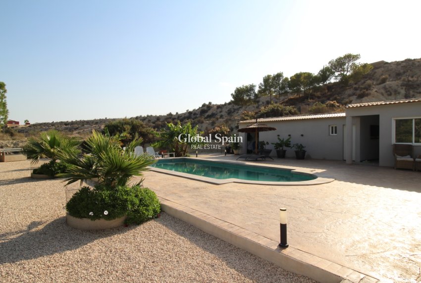 Revente - VILLA -
FORTUNA - Inland