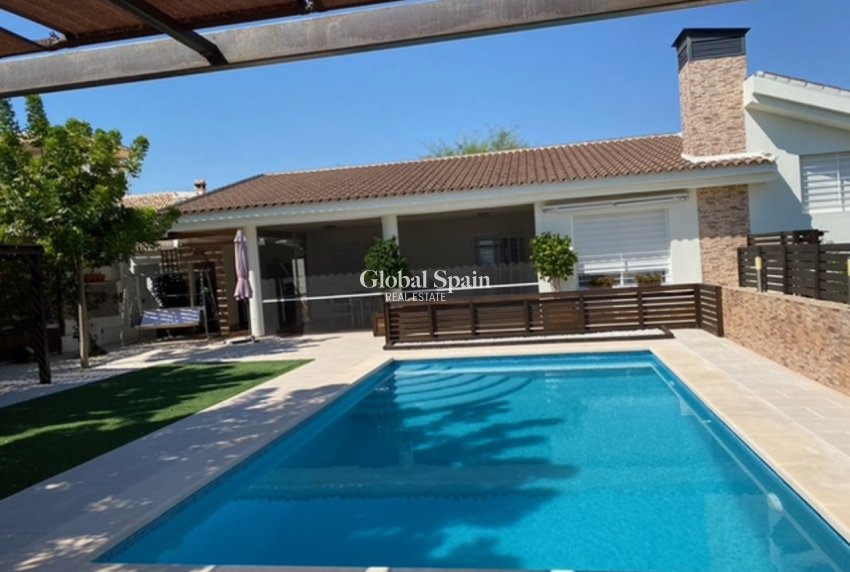 Revente - VILLA -
FORTUNA - Inland