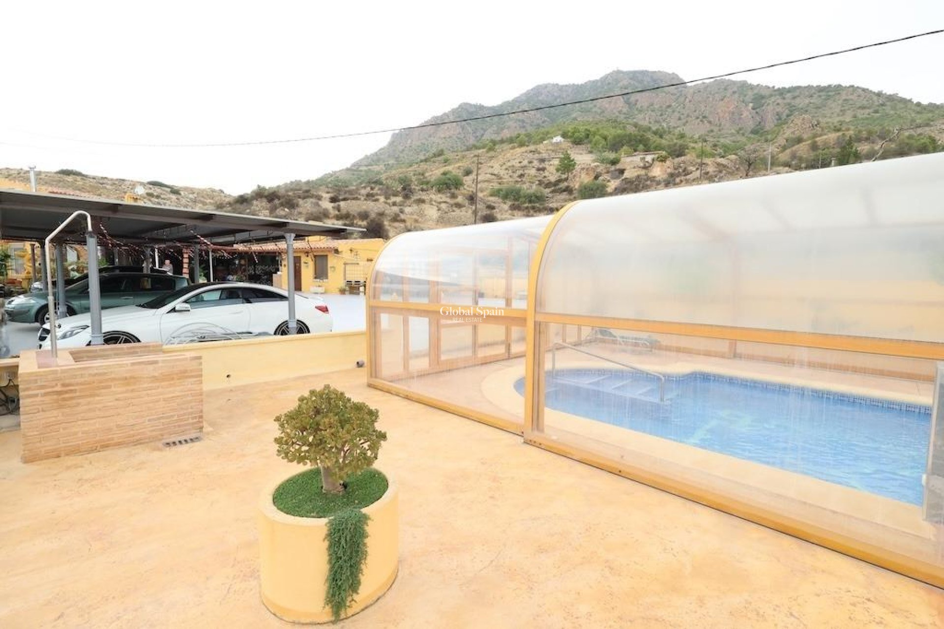 Revente - VILLA -
FORTUNA - Inland