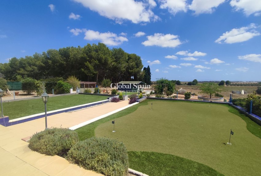 Revente - VILLA -
GEA Y TRUYOLS - Inland