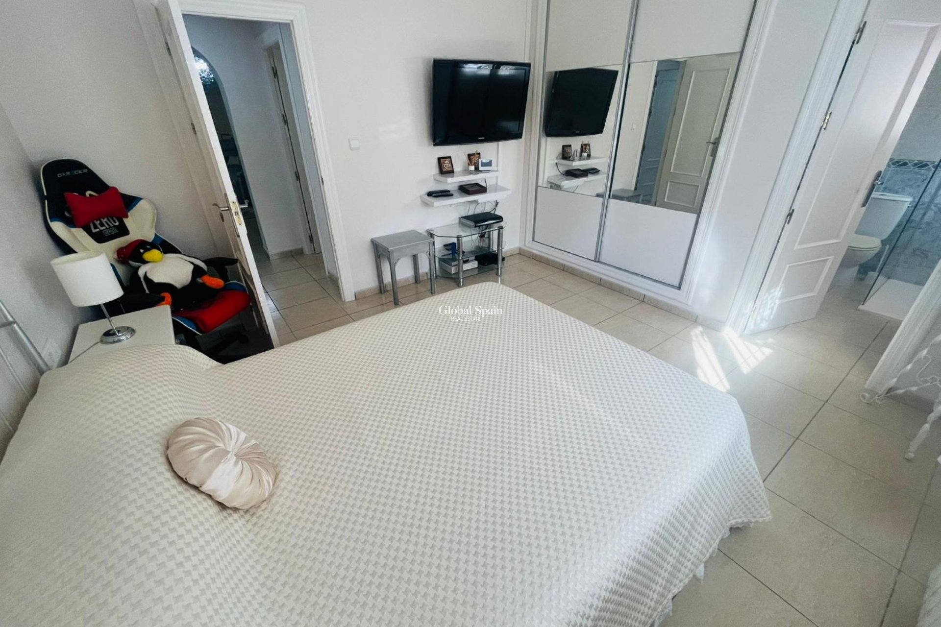 Revente - VILLA -
GEA Y TRUYOLS - Inland