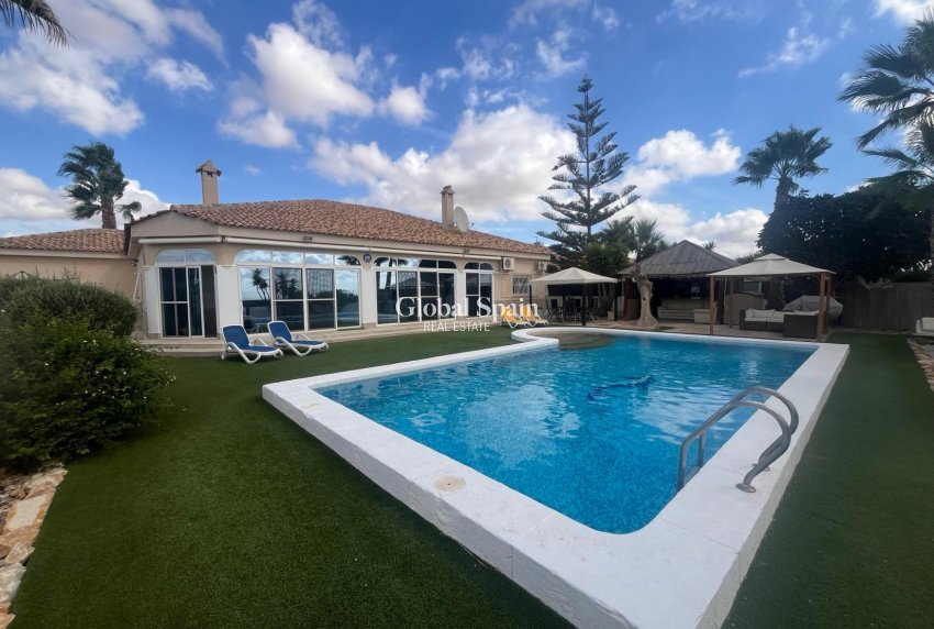 Revente - VILLA -
GEA Y TRUYOLS - Inland