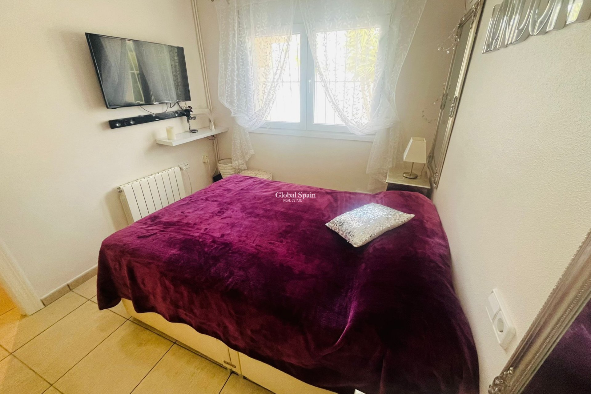 Revente - VILLA -
GEA Y TRUYOLS - Inland