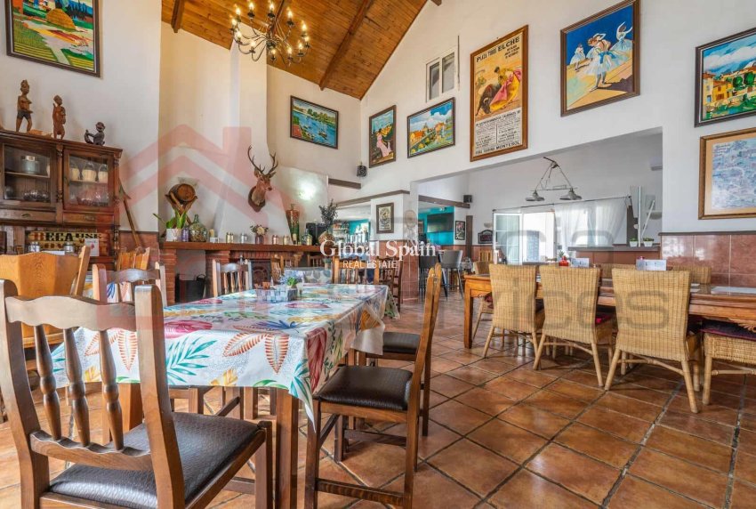 Revente - VILLA -
GEA Y TRUYOLS - Inland