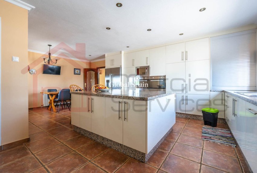 Revente - VILLA -
GEA Y TRUYOLS - Inland