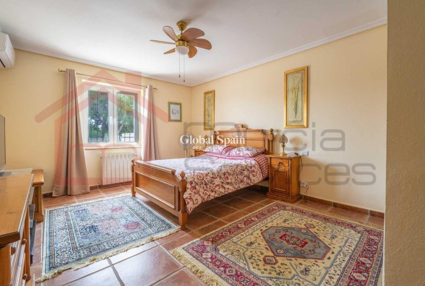 Revente - VILLA -
GEA Y TRUYOLS - Inland
