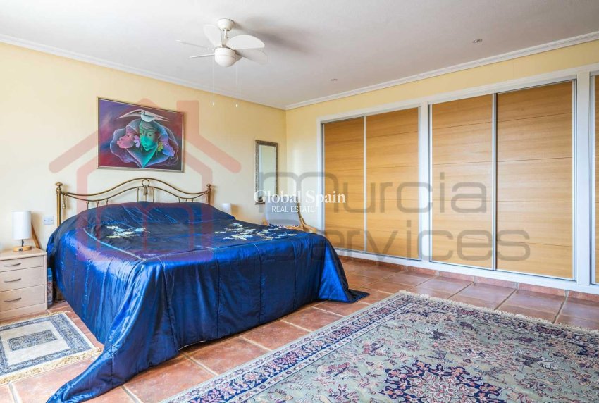 Revente - VILLA -
GEA Y TRUYOLS - Inland