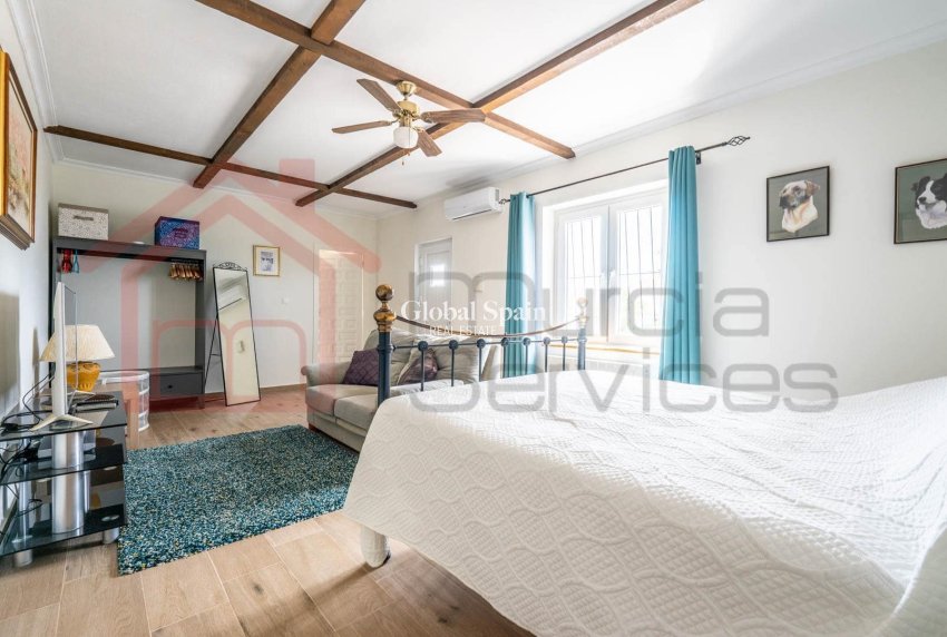 Revente - VILLA -
GEA Y TRUYOLS - Inland