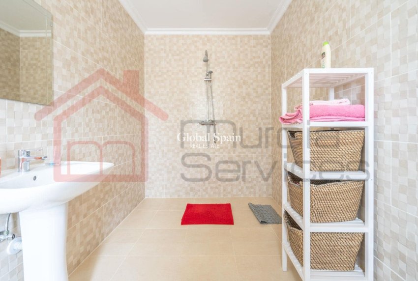 Revente - VILLA -
GEA Y TRUYOLS - Inland