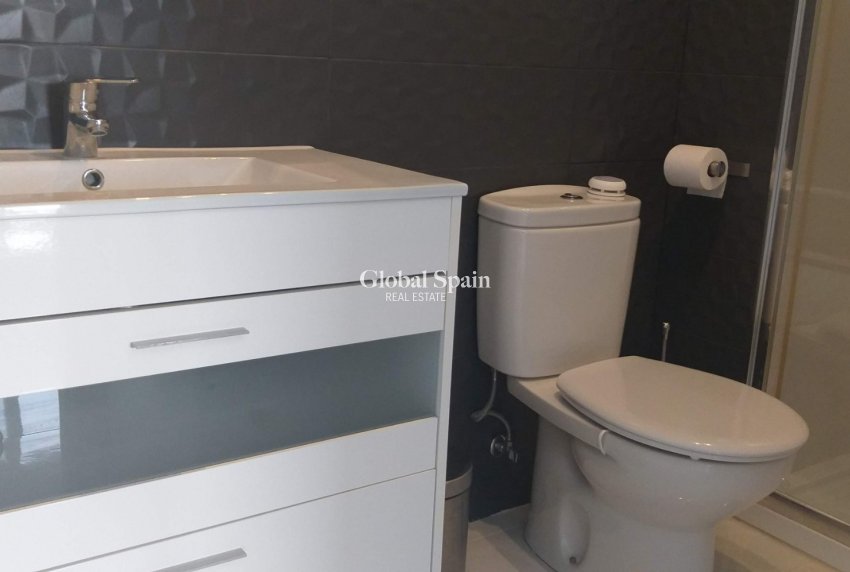 Revente - VILLA -
GRAN ALACANT - Costa Blanca