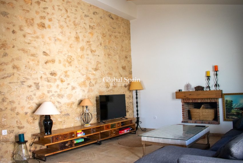 Revente - VILLA -
GUARDAMAR DEL SEGURA - EL RASO