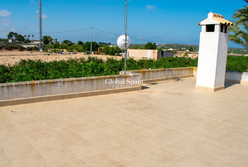 Revente - VILLA -
GUARDAMAR DEL SEGURA - EL RASO