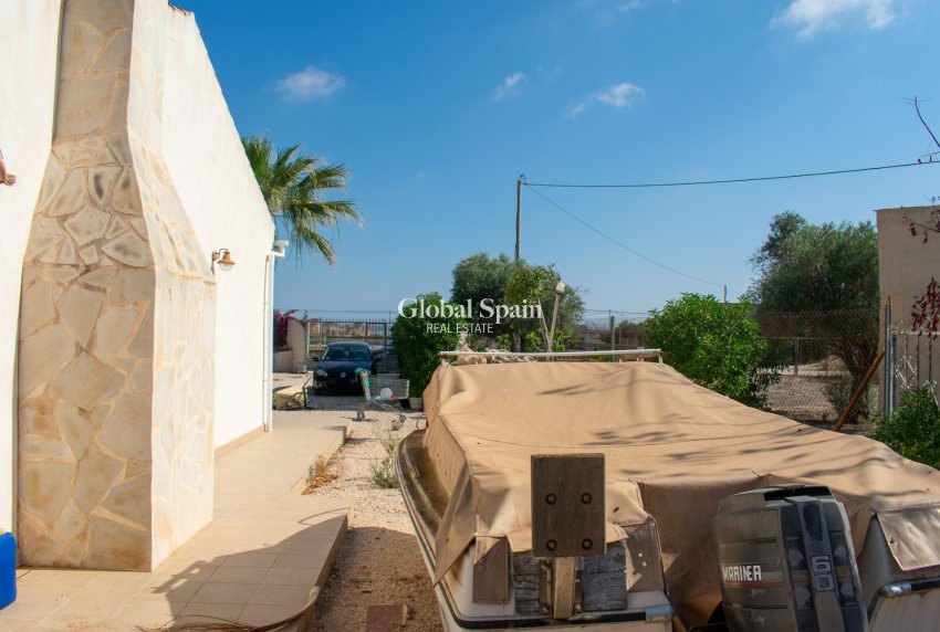 Revente - VILLA -
GUARDAMAR DEL SEGURA - EL RASO