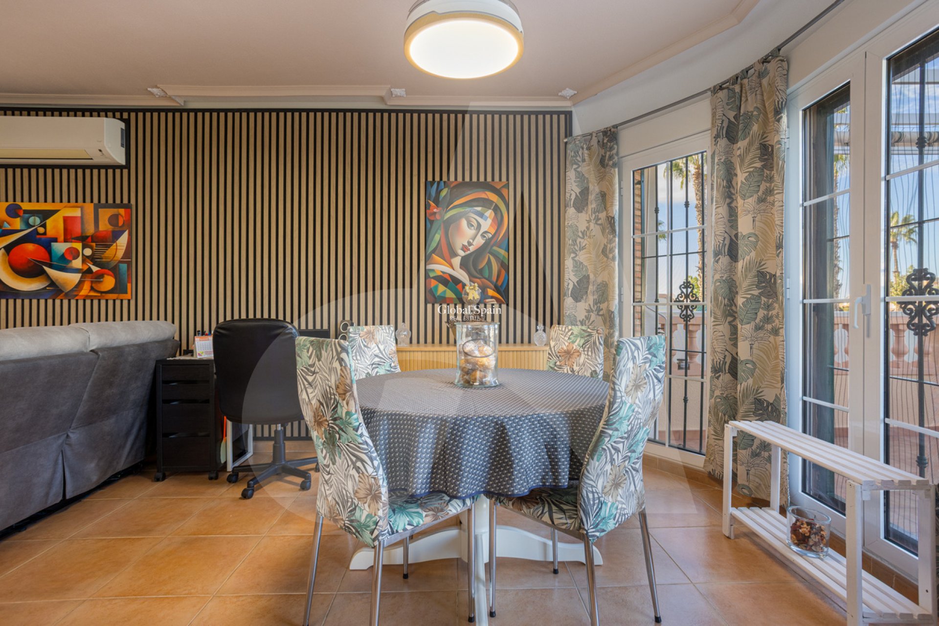 Revente - VILLA -
GUARDAMAR DEL SEGURA - EL RASO