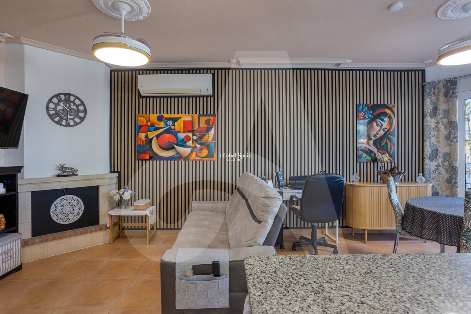 Revente - VILLA -
GUARDAMAR DEL SEGURA - EL RASO