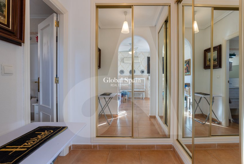 Revente - VILLA -
GUARDAMAR DEL SEGURA - EL RASO