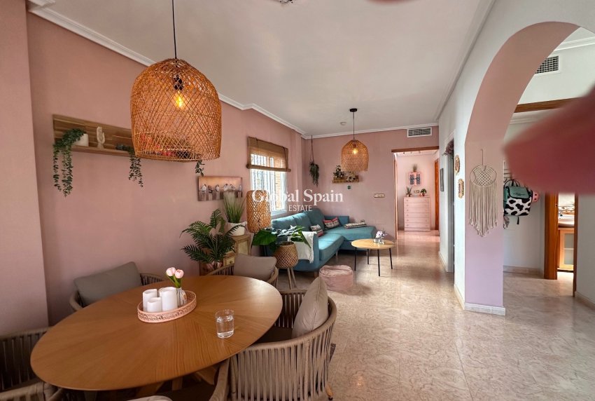 Revente - VILLA -
GUARDAMAR DEL SEGURA - EL RASO