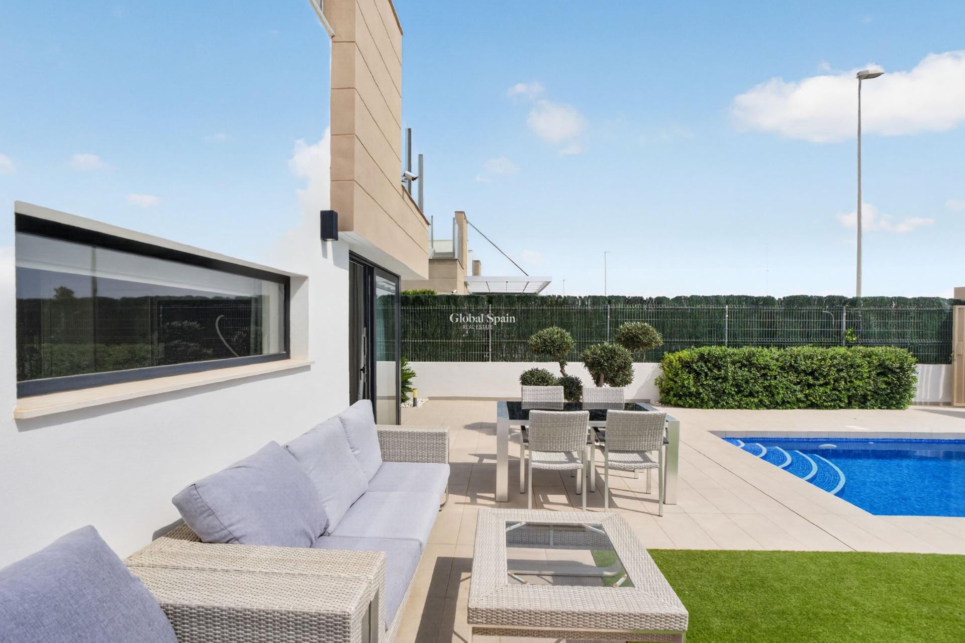 Revente - VILLA -
GUARDAMAR DEL SEGURA - EL RASO