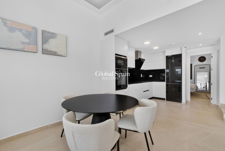 Revente - VILLA -
GUARDAMAR DEL SEGURA - EL RASO