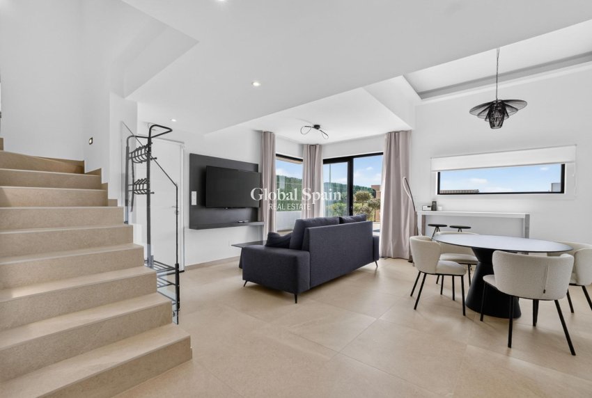 Revente - VILLA -
GUARDAMAR DEL SEGURA - EL RASO