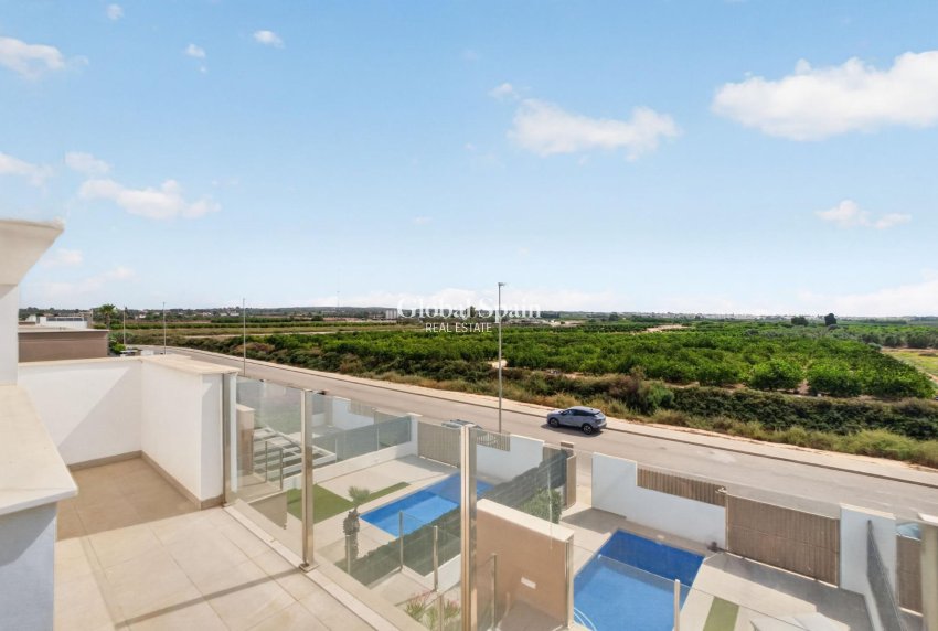 Revente - VILLA -
GUARDAMAR DEL SEGURA - EL RASO