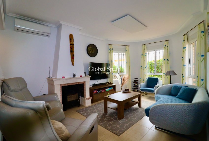 Revente - Villa -
GUARDAMAR DEL SEGURA - EL RASO