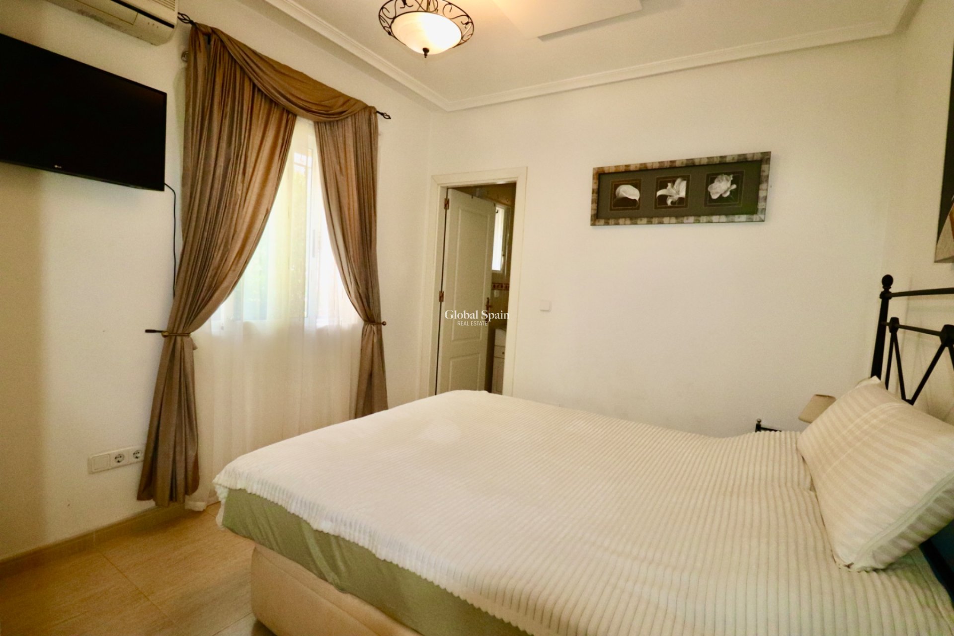 Revente - Villa -
GUARDAMAR DEL SEGURA - EL RASO