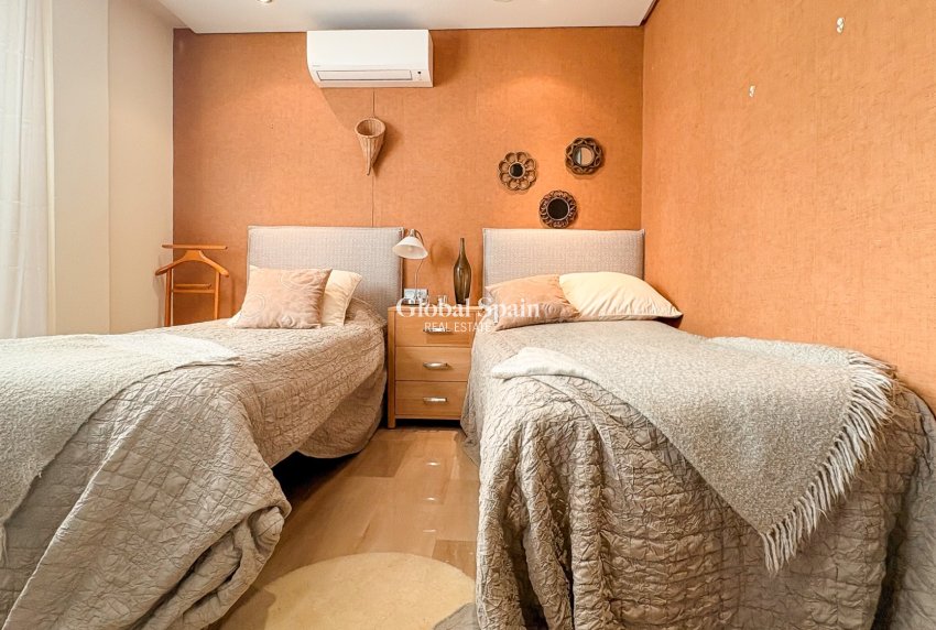 Revente - VILLA -
GUARDAMAR DEL SEGURA - Guardamar Playa