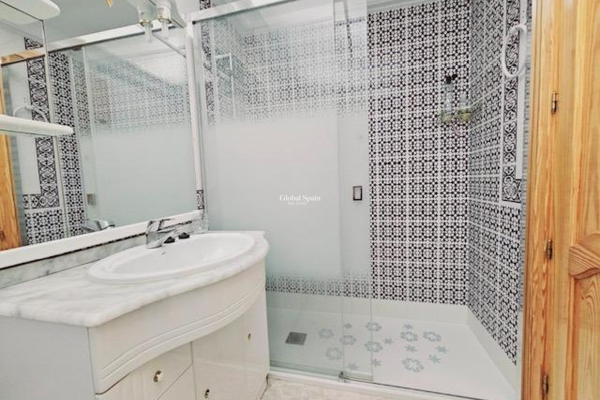 Revente - VILLA -
GUARDAMAR DEL SEGURA - Guarmar Del Segura