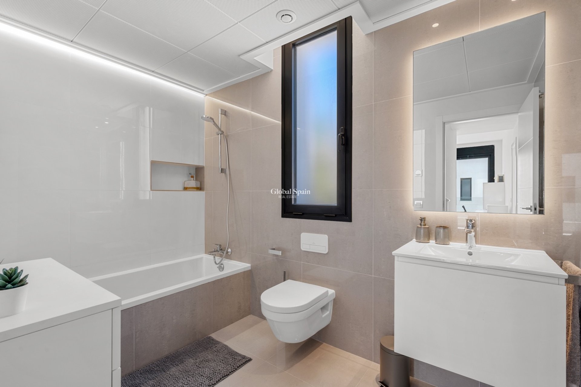 Revente - VILLA -
GUARDAMAR DEL SEGURA