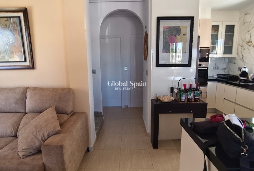 Revente - VILLA -
GUARDAMAR DEL SEGURA