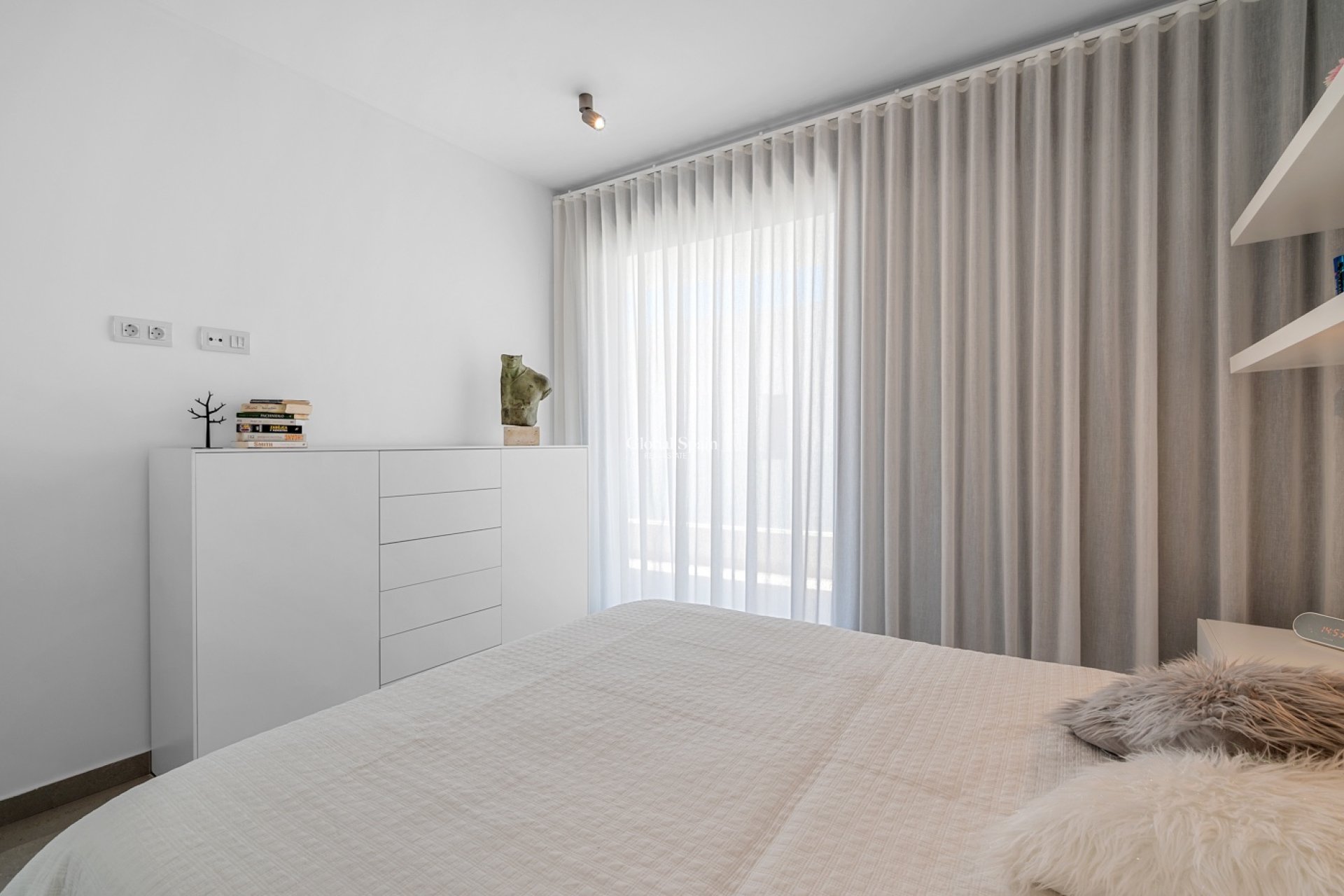 Revente - VILLA -
GUARDAMAR DEL SEGURA