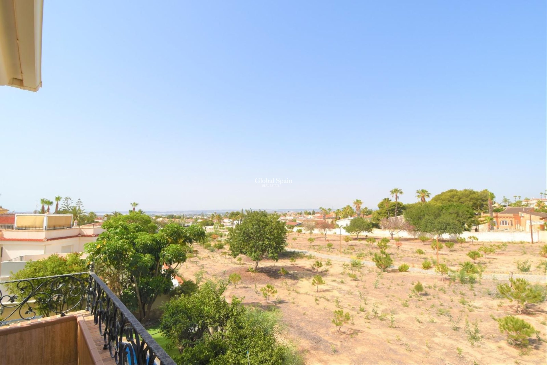 Revente - Villa indépendante -
CIUDAD QUESADA