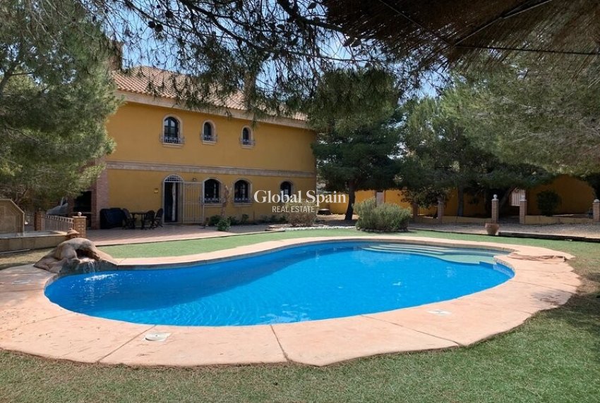 Revente - Villa indépendante -
ROJALES - Ciudad Quesada