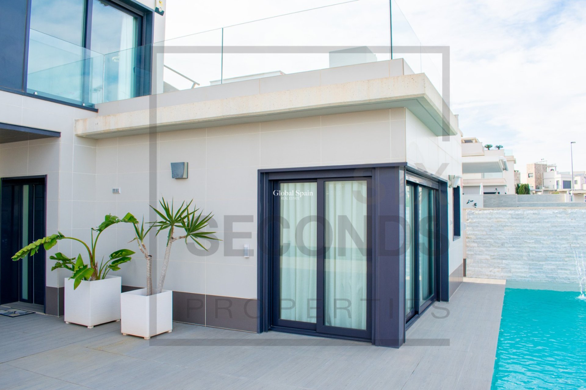 Revente - Villa indépendante -
SAN MIGUEL DE SALINAS - Urbanizaciones