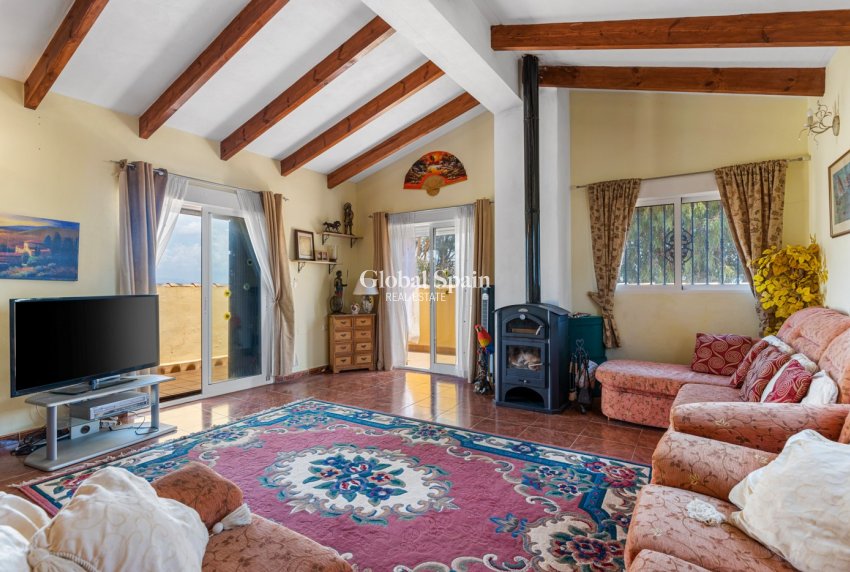 Revente - VILLA -
JACARILLA - Inland