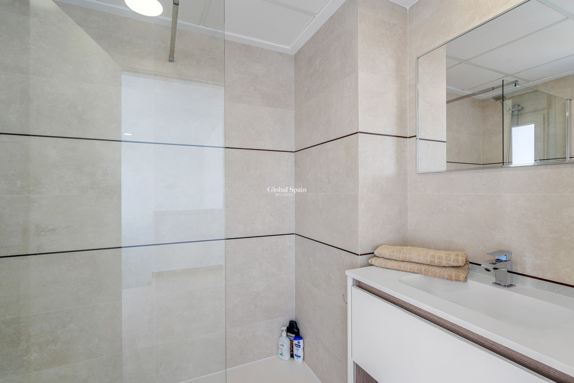 Revente - VILLA -
JACARILLA - Inland