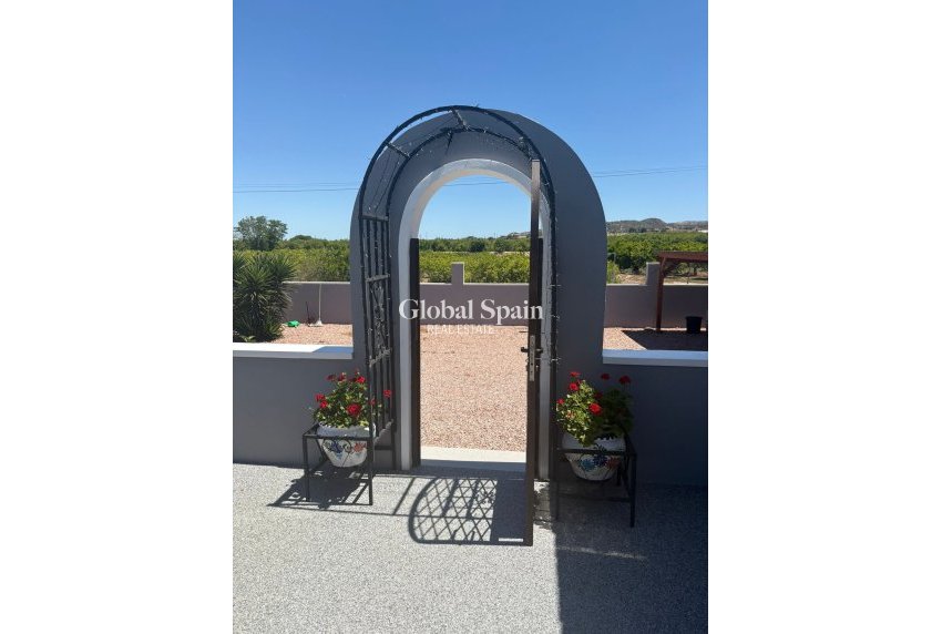 Revente - VILLA -
JACARILLA - Jacarilla