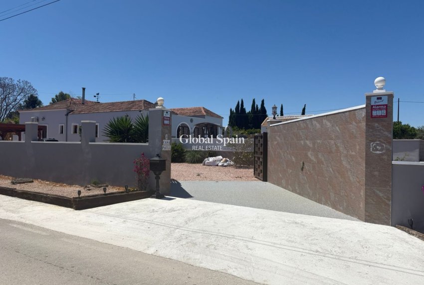 Revente - VILLA -
JACARILLA - Jacarilla