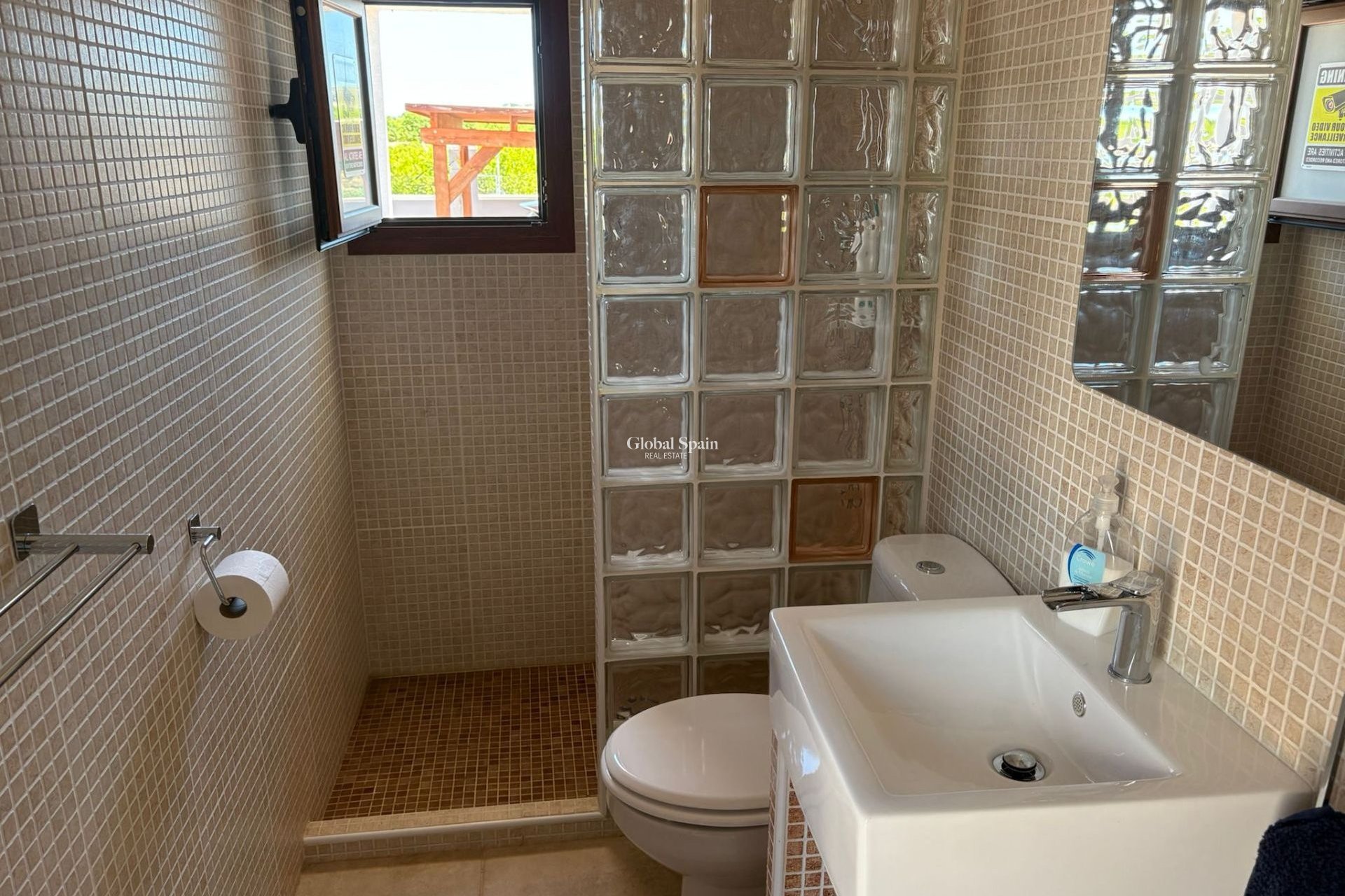 Revente - Villa -
Jacarilla