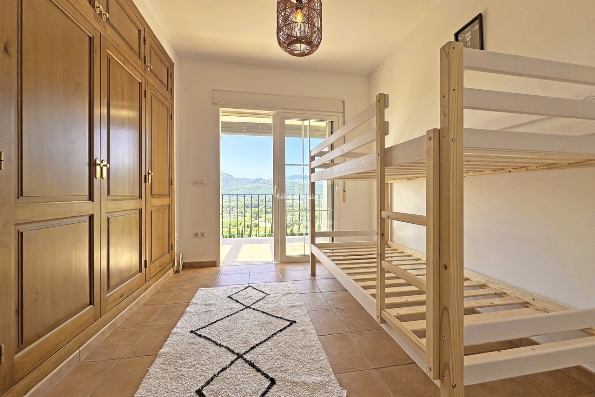 Revente - VILLA -
JALÓN - Inland