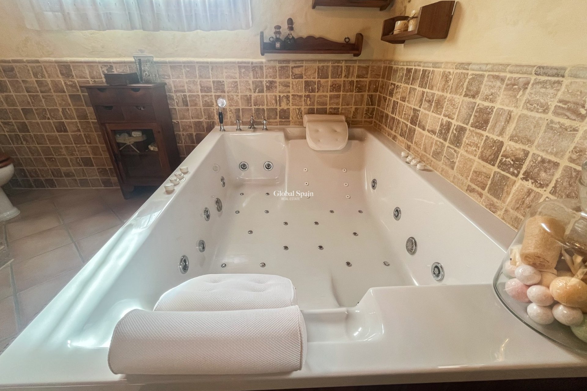 Revente - VILLA -
JÁVEA