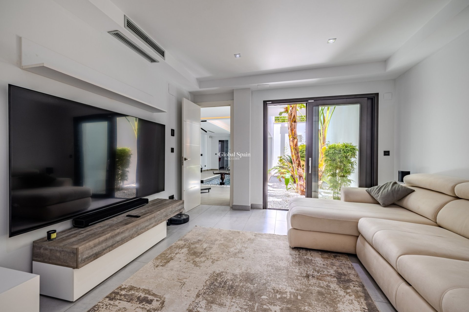 Revente - VILLA -
JÁVEA