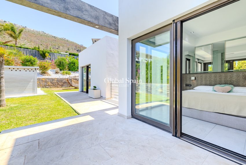 Revente - VILLA -
JÁVEA